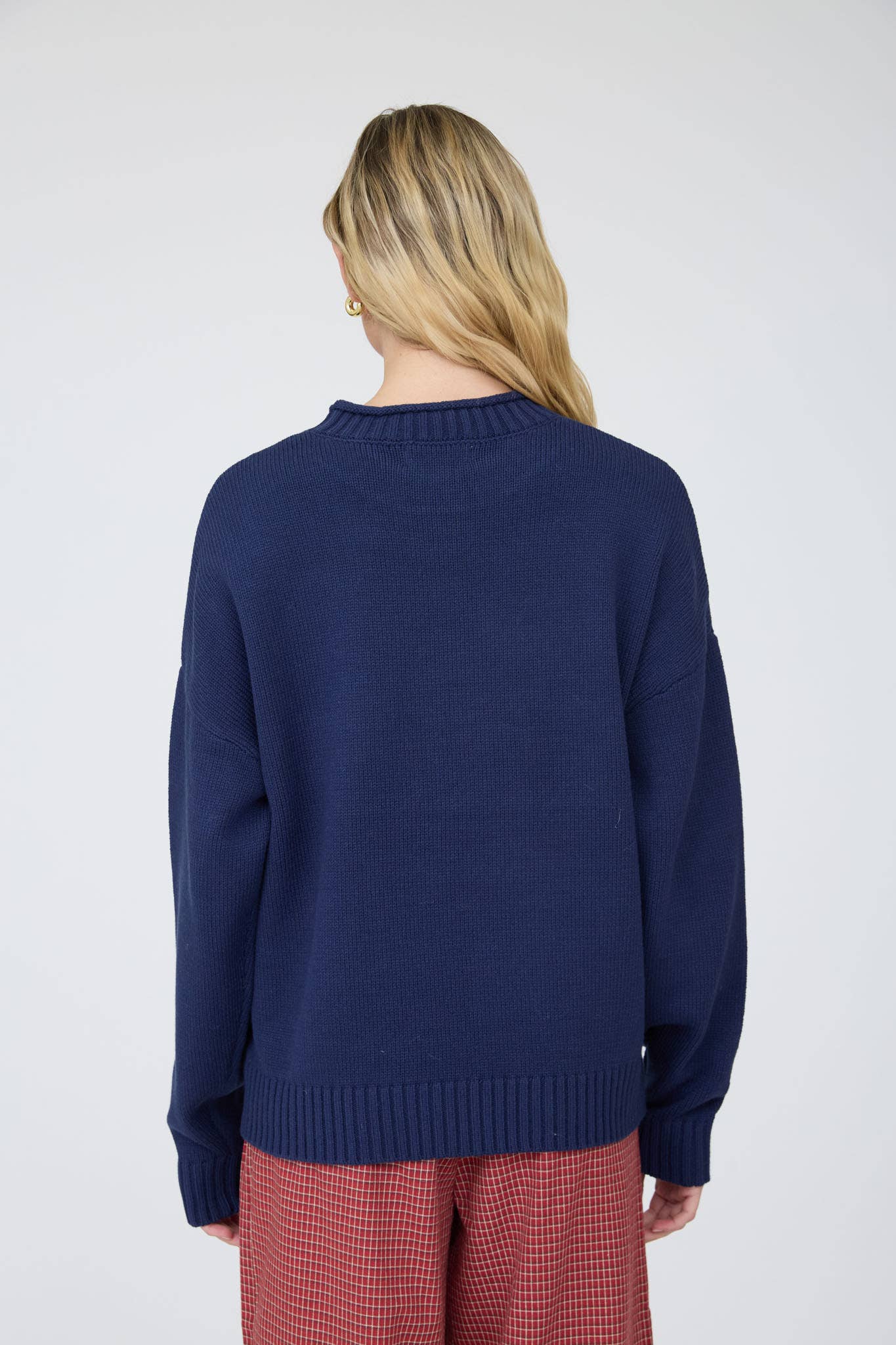 PUPPY CREW NECK RELAXED SWEATER: NAVY