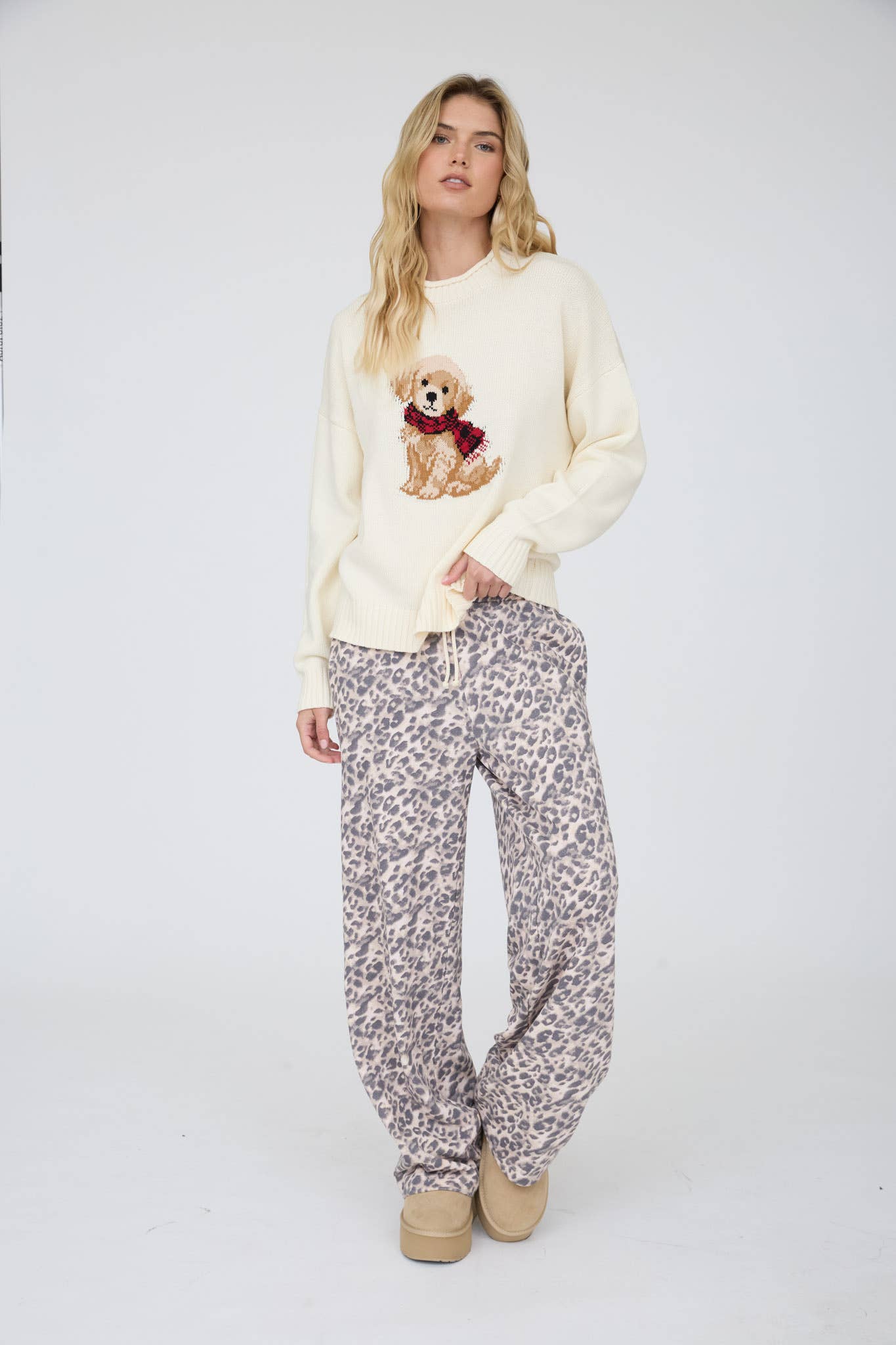 PUPPY CREW NECK RELAXED SWEATER: NAVY