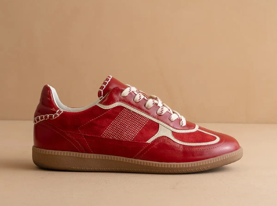 The Dalia | Cherry Lace Up
Fall Sneaker